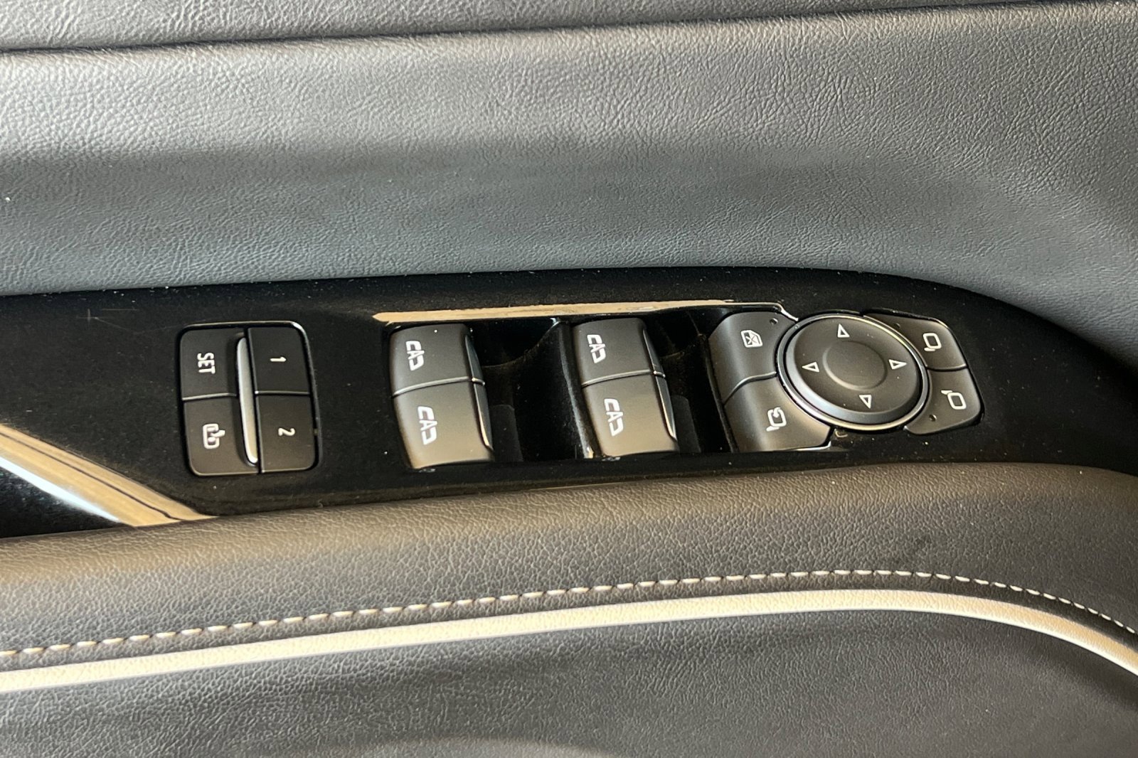 Used 2021 Cadillac Escalade Sport w/ Driver Assist Tech Package image 12