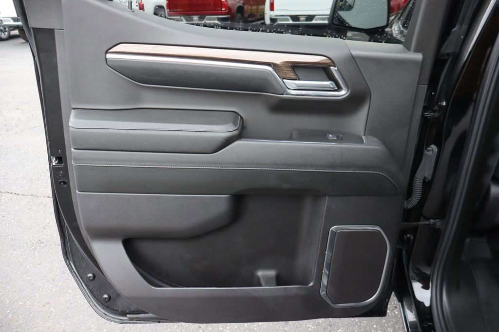 Used 2023 Chevrolet Silverado 1500 RST w/ Z71 Off-Road Package image 21