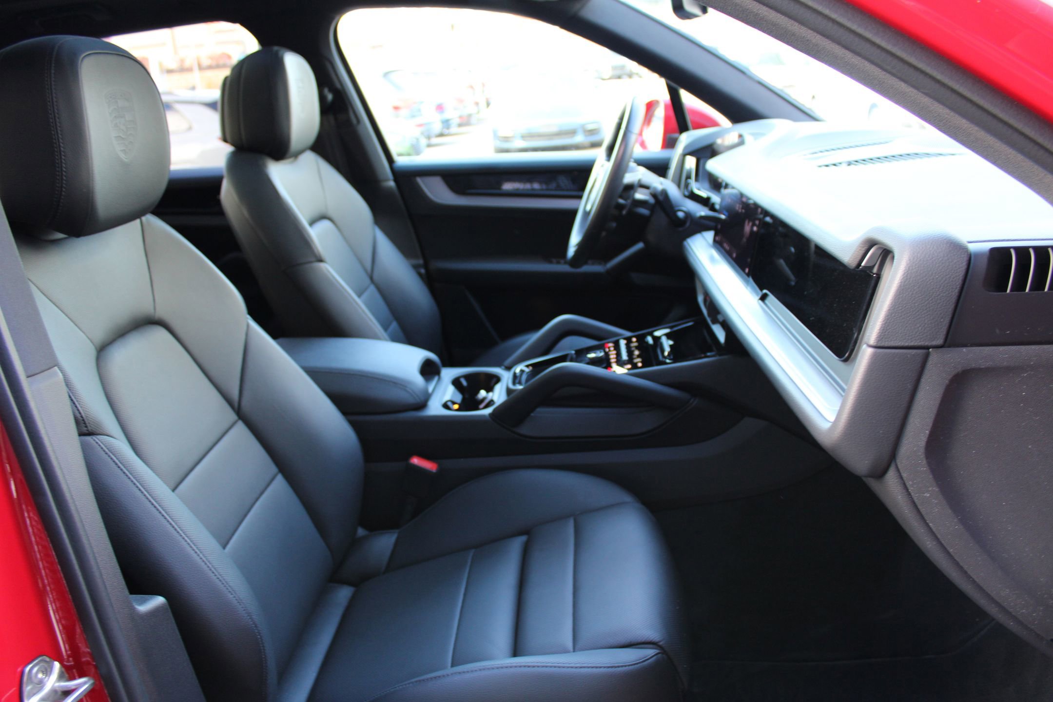 Certified 2024 Porsche Cayenne image 26