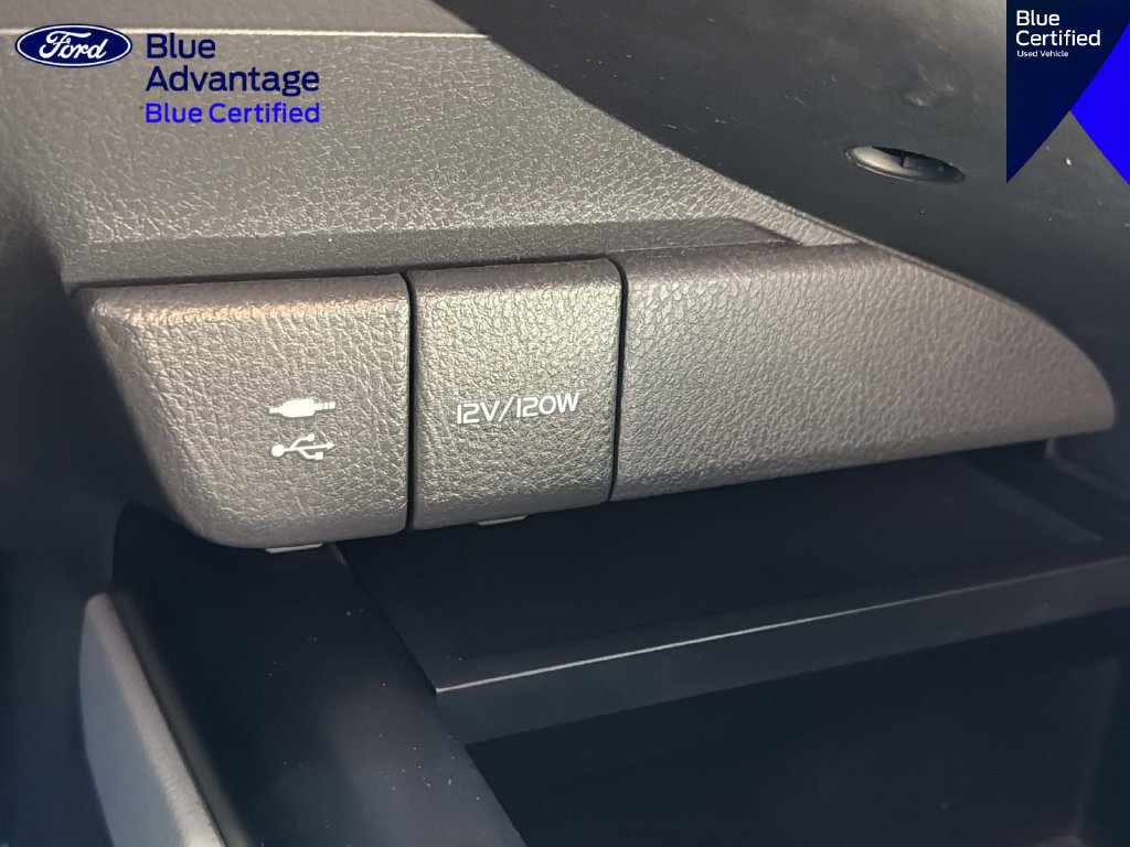 Used 2018 Toyota Camry SE w/ Moonroof Package FWD image 32
