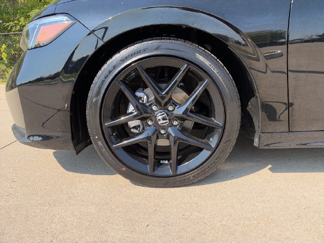 Used 2025 Honda Civic Sport image 9