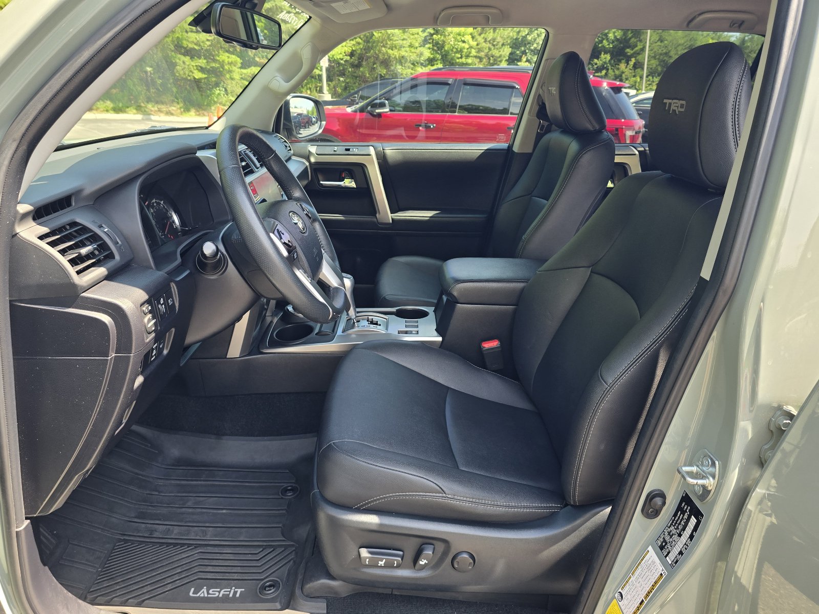 Used 2022 Toyota 4Runner TRD Sport w/ Technology Package AWD/4WD image 11