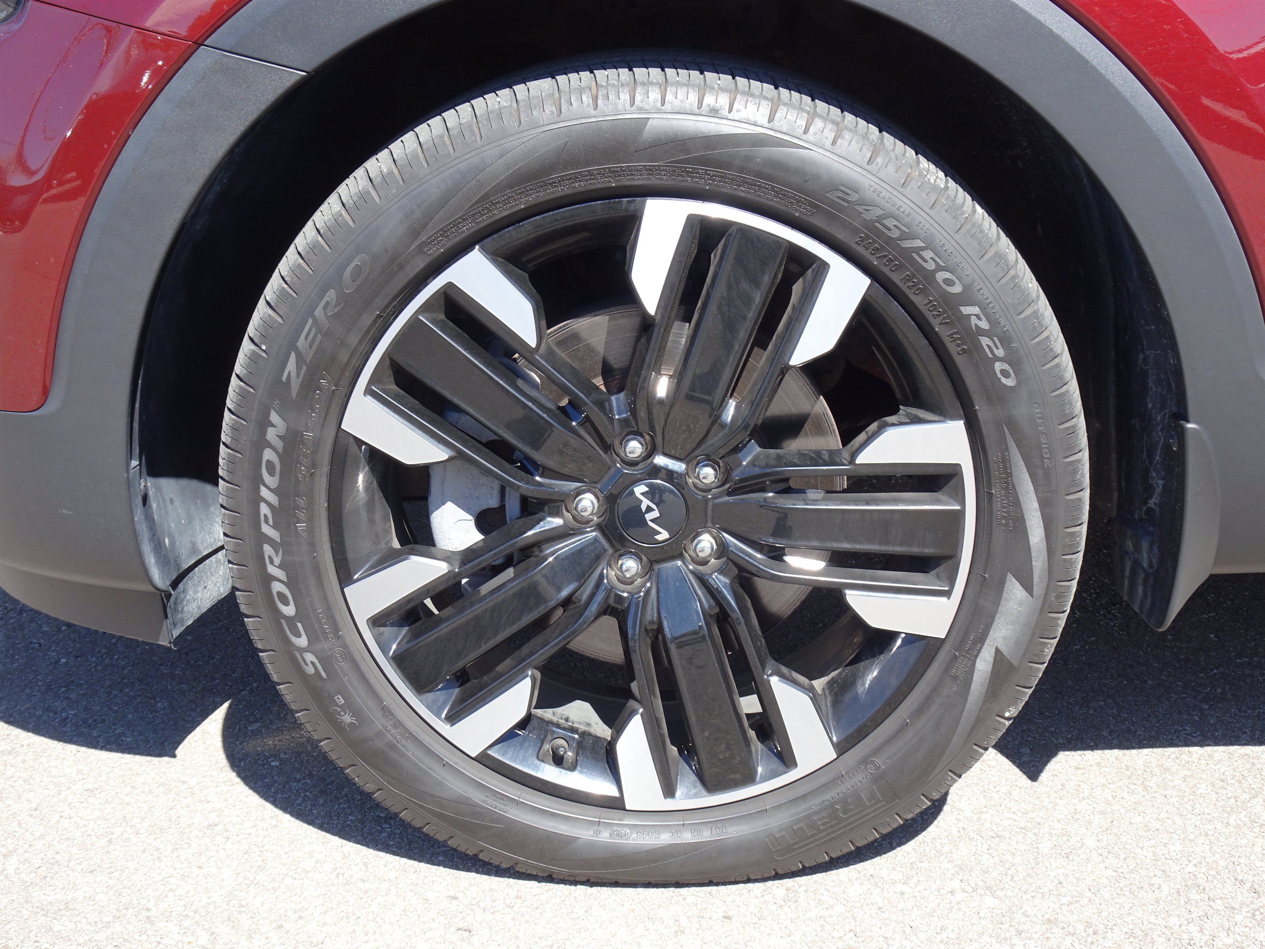 Used 2023 Kia Telluride SX FWD image 30