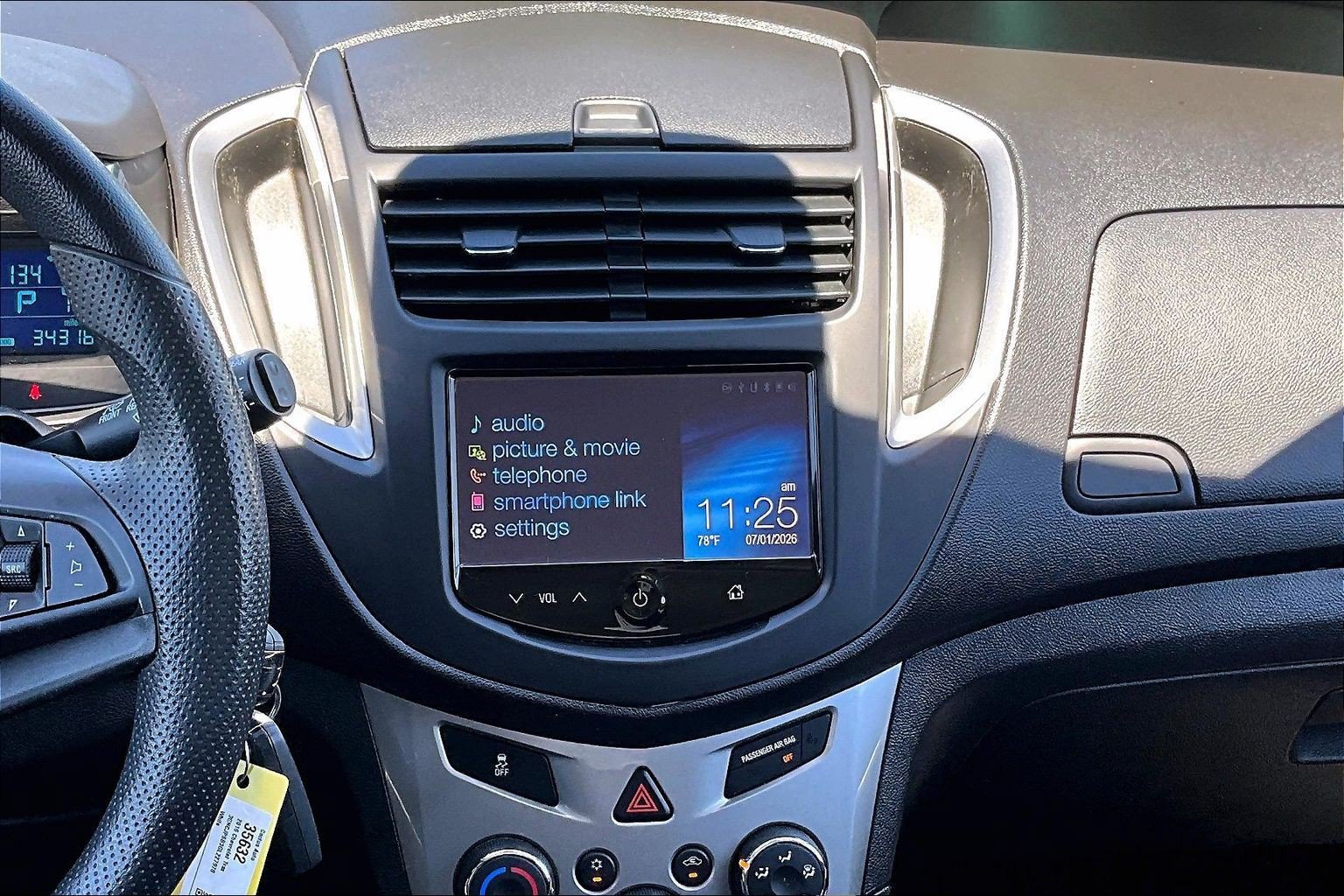 Used 2016 Chevrolet Trax LT AWD/4WD image 6