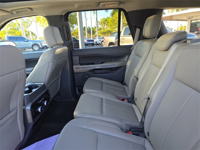 Used 2020 Ford Expedition XLT w/ Equipment Group 202A image 12