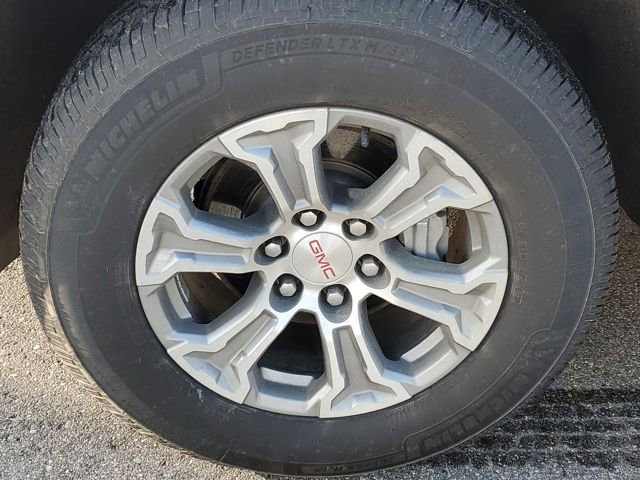 Certified 2023 GMC Yukon SLE image 35