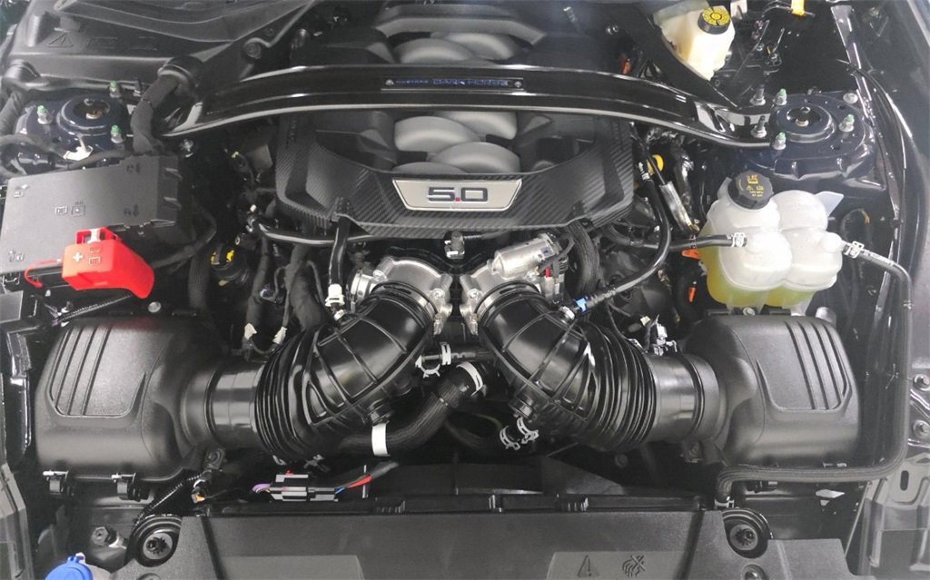 Used 2025 Ford Mustang Dark Horse image 13