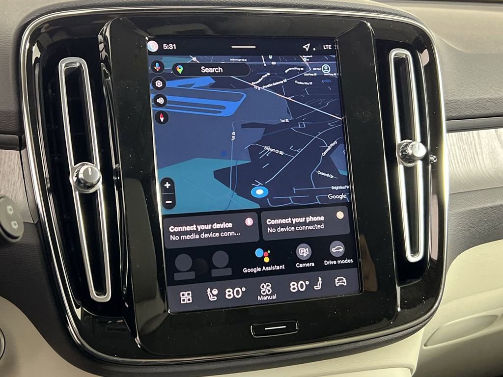 New 2026 Volvo XC40 B5 Plus w/ Climate Package image 15