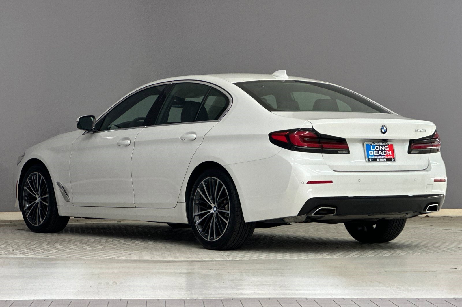 Certified 2022 BMW 540i w/ Convenience Package image 3