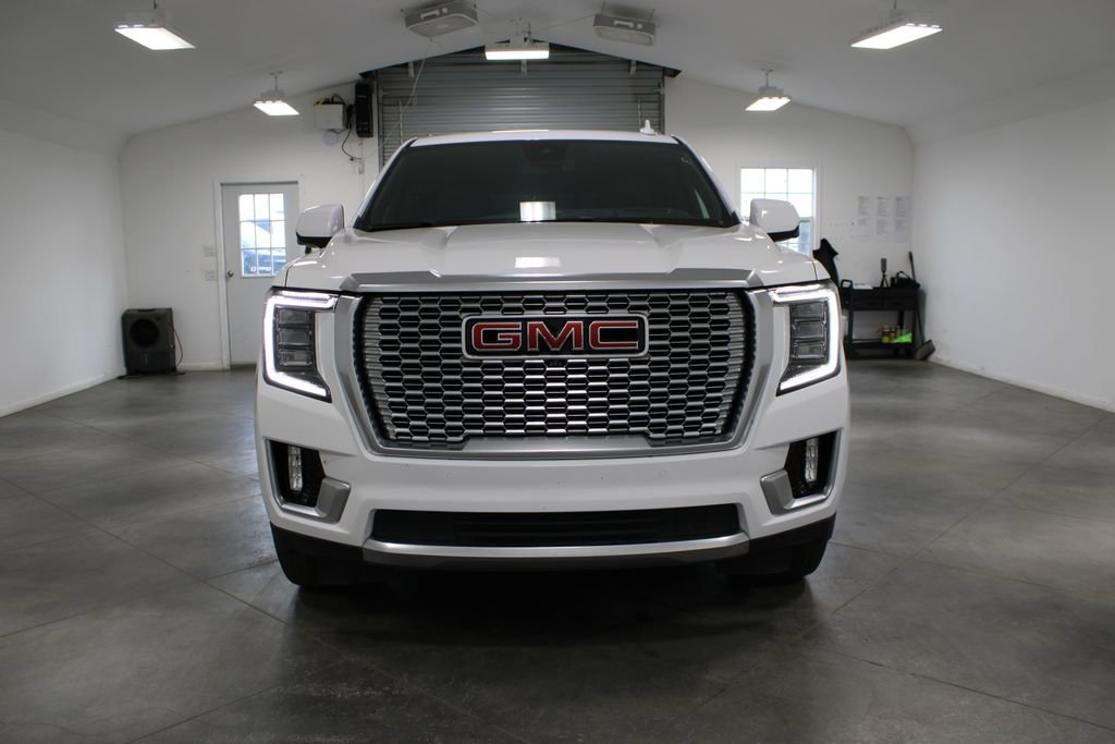 Used 2024 GMC Yukon Denali image 3