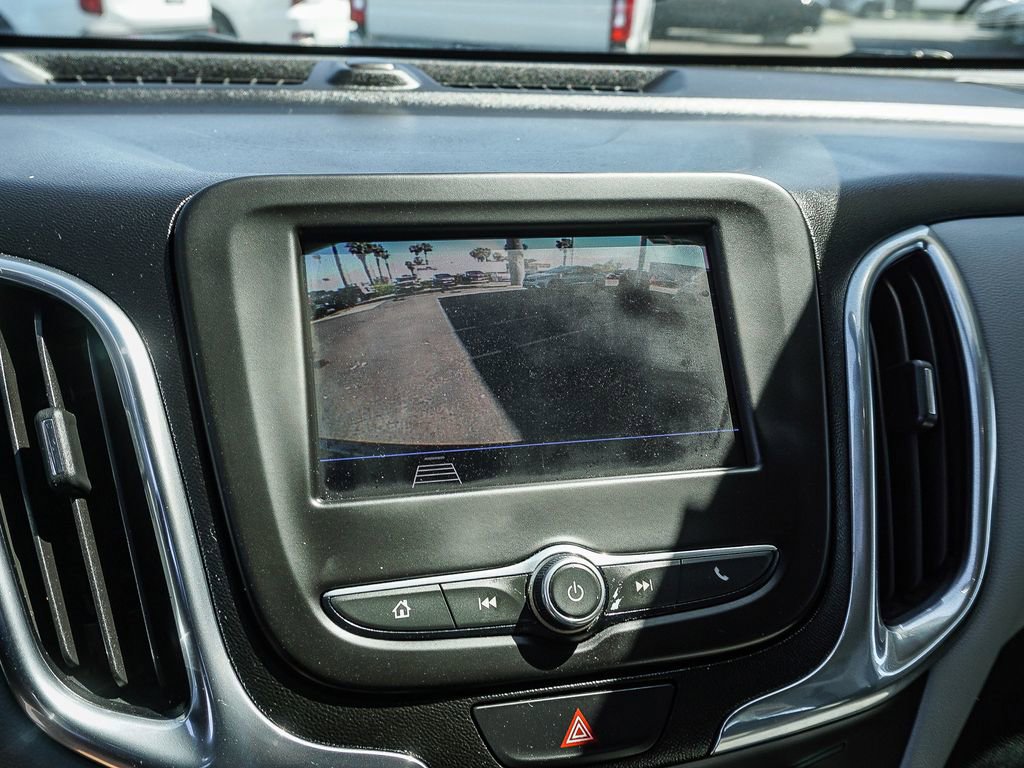 Used 2020 Chevrolet Equinox LS image 24