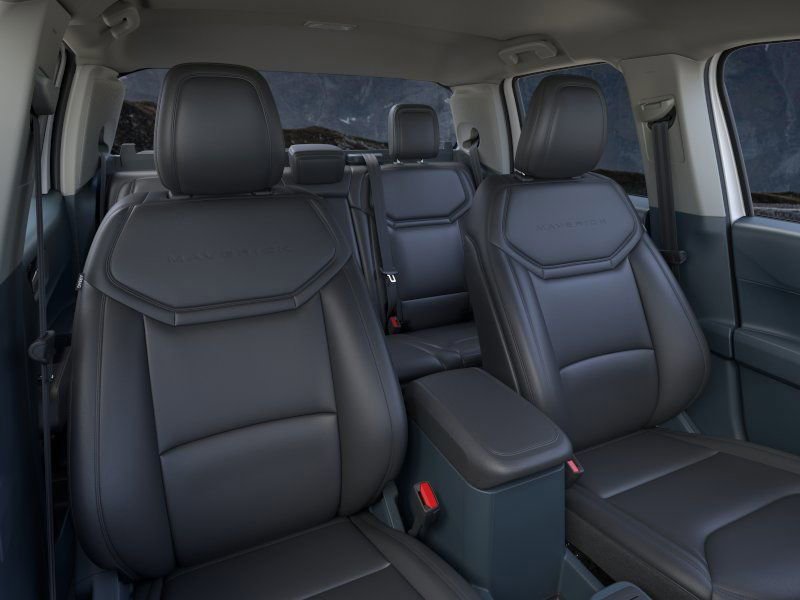 New 2026 Ford Maverick Lariat w/ Black Appearance Package image 10