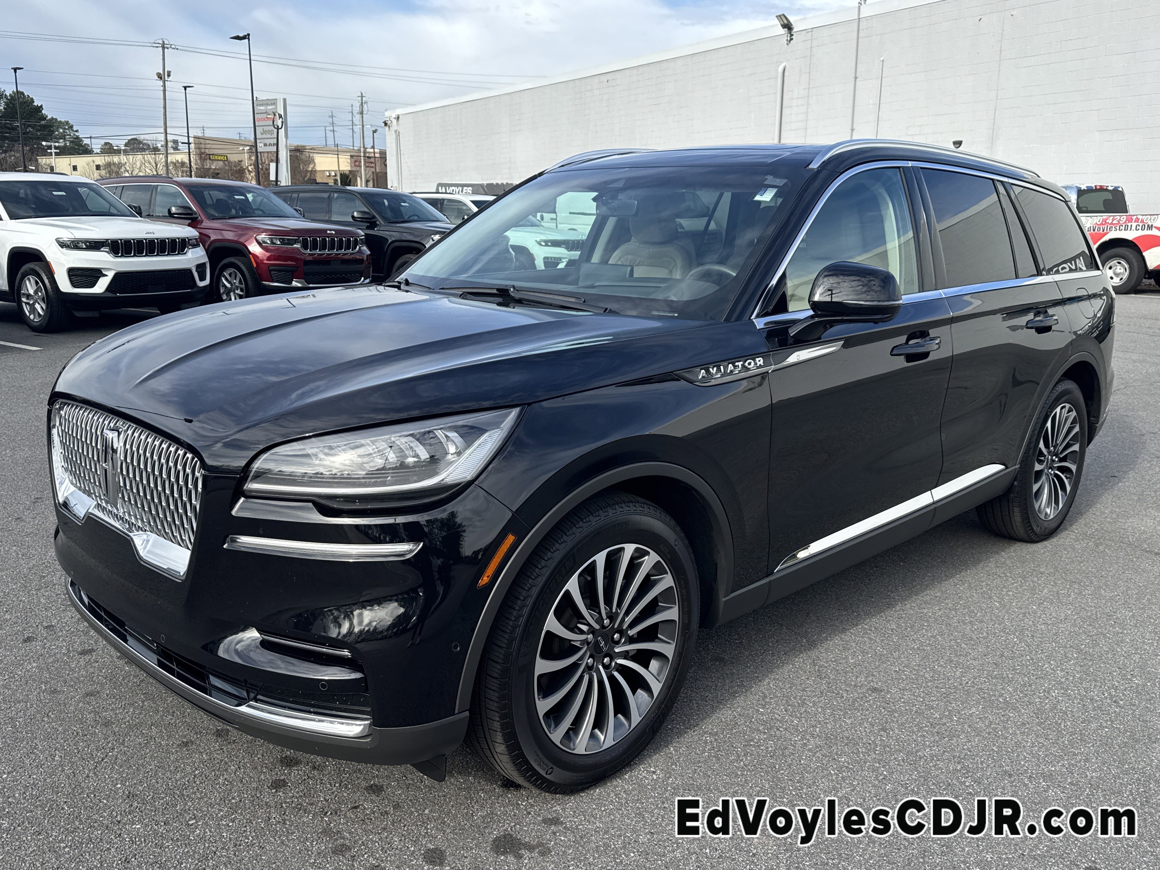 Used 2023 Lincoln Aviator Reserve w/ Equipment Group 201A image 7