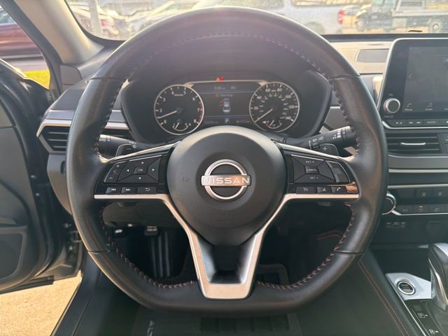 Used 2024 Nissan Altima 2.5 SR FWD image 17