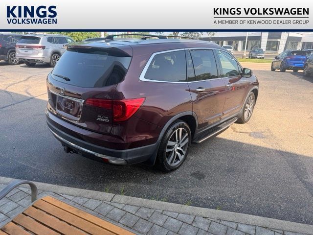 Used 2016 Honda Pilot Elite image 4