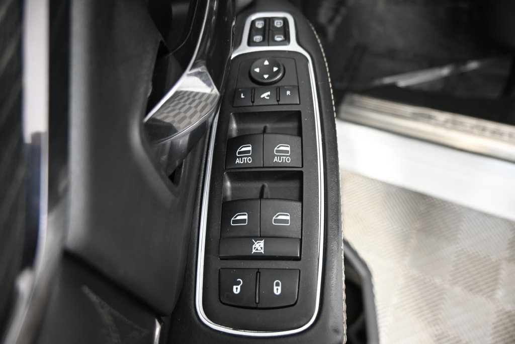Used 2023 RAM 3500 Limited AWD/4WD image 19