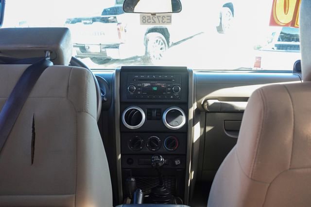 Used 2010 Jeep Wrangler Sahara image 24