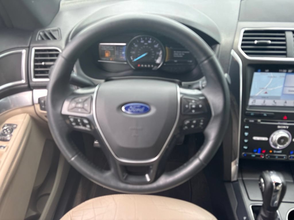 Used 2018 Ford Explorer Limited w/ Ford Safe & Smart Package AWD/4WD image 18