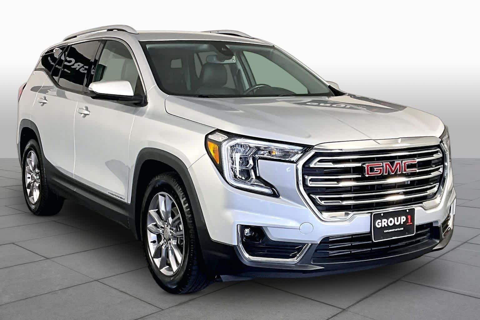 Used 2022 GMC Terrain SLT FWD image 3