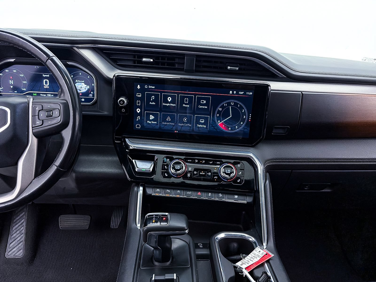 Used 2023 GMC Sierra 1500 Denali w/ Denali Reserve Package AWD/4WD image 11