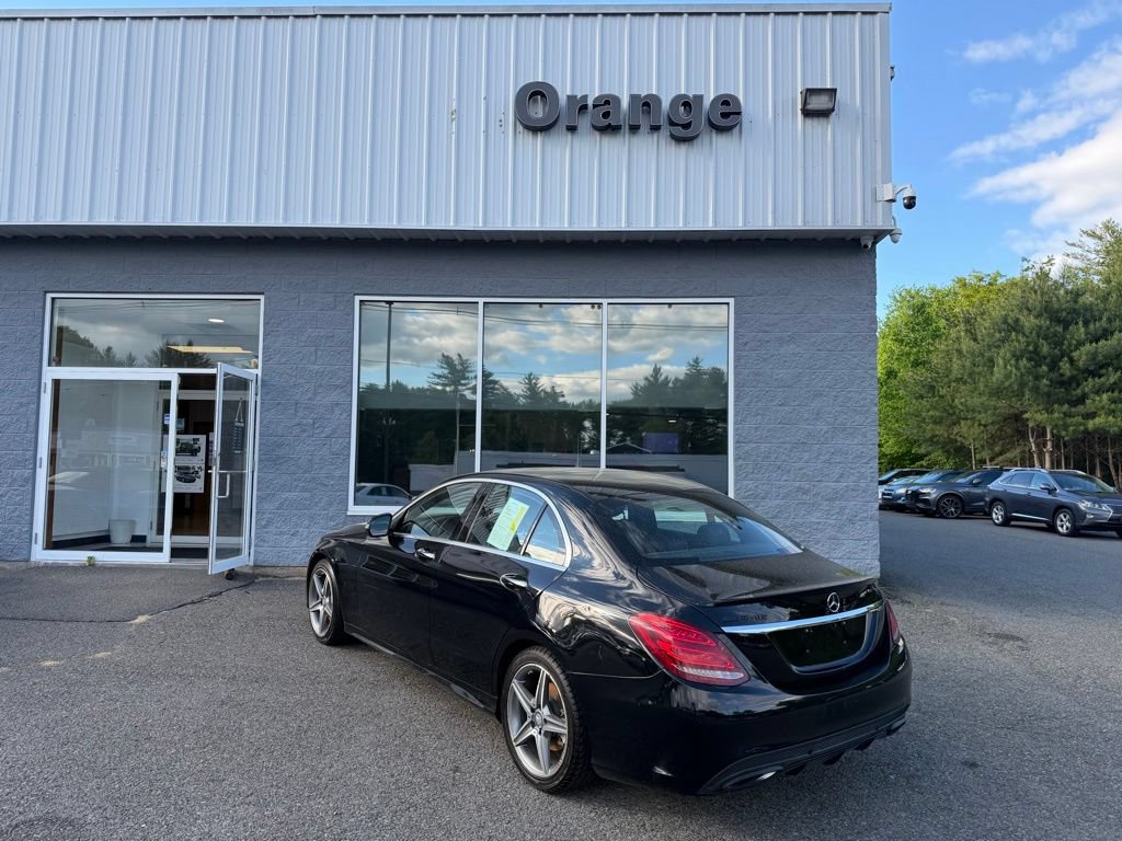 Used 2016 Mercedes-Benz C 300 4MATIC Sedan image 4