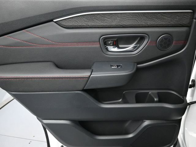 New 2026 Honda Pilot Black Edition image 24