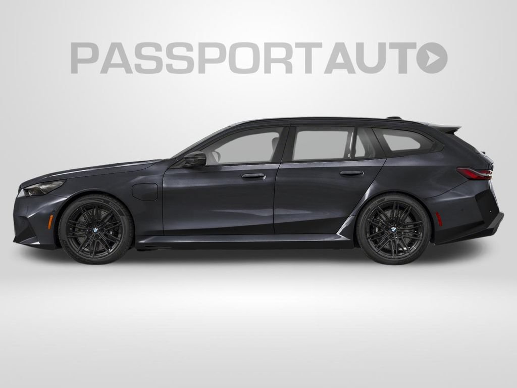 New 2027 BMW M5 Touring w/ M Driver's Package AWD/4WD image 3