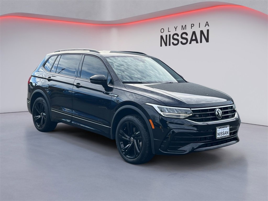 Used 2024 Volkswagen Tiguan SE R-Line image 7