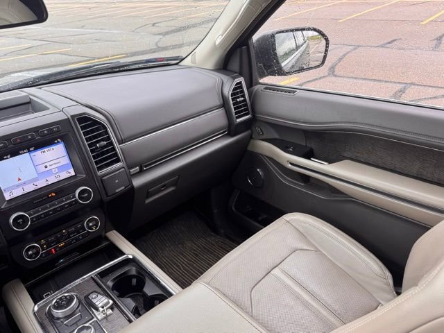 Used 2019 Ford Expedition Limited w/ Equipment Group 302A AWD/4WD image 15