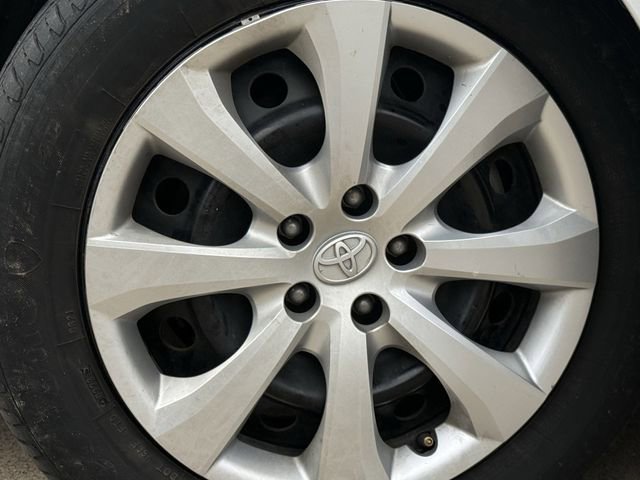 Used 2023 Toyota Corolla LE FWD image 8
