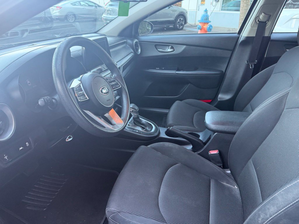 Used 2021 Kia Forte LXS FWD image 13