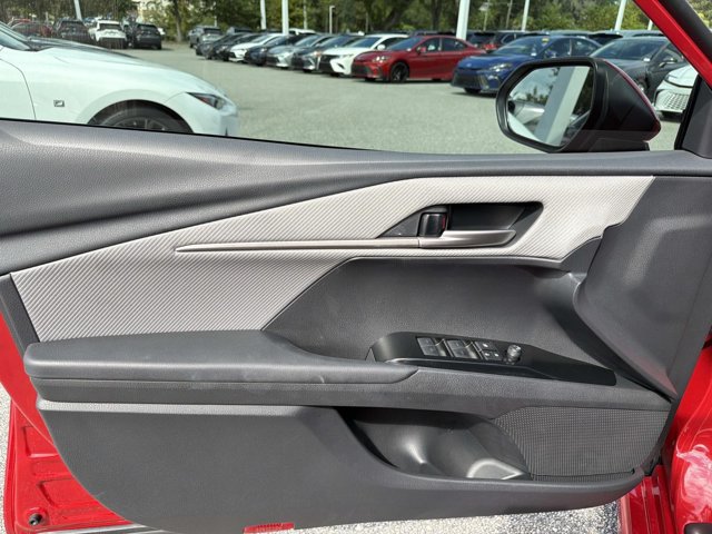 Used 2026 Toyota Camry SE FWD image 7