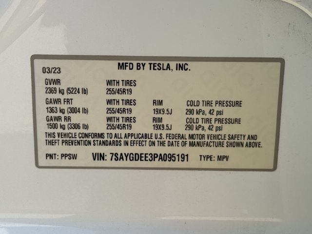 Used 2023 Tesla Model Y Long Range AWD/4WD image 29
