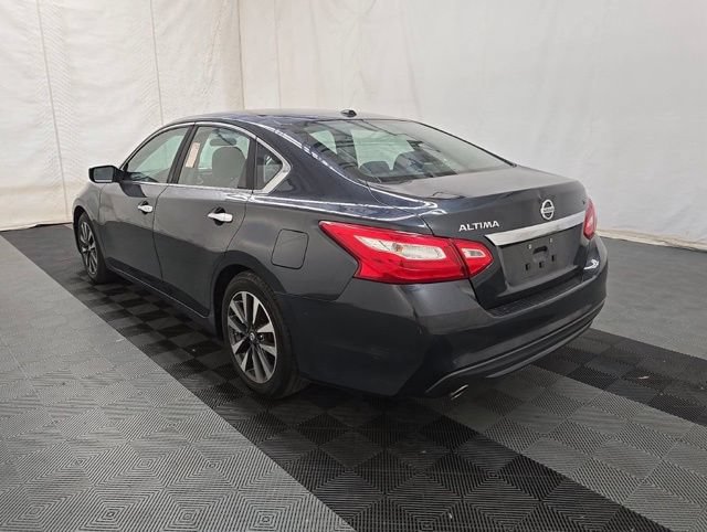Used 2017 Nissan Altima 2.5 SV FWD image 14