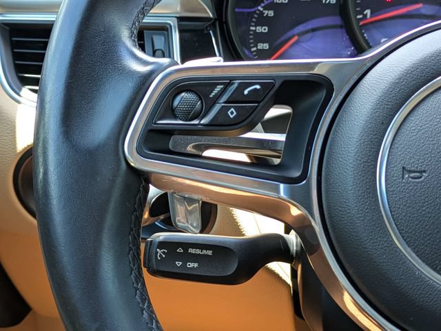 Used 2018 Porsche Macan Sport Edition AWD/4WD image 29