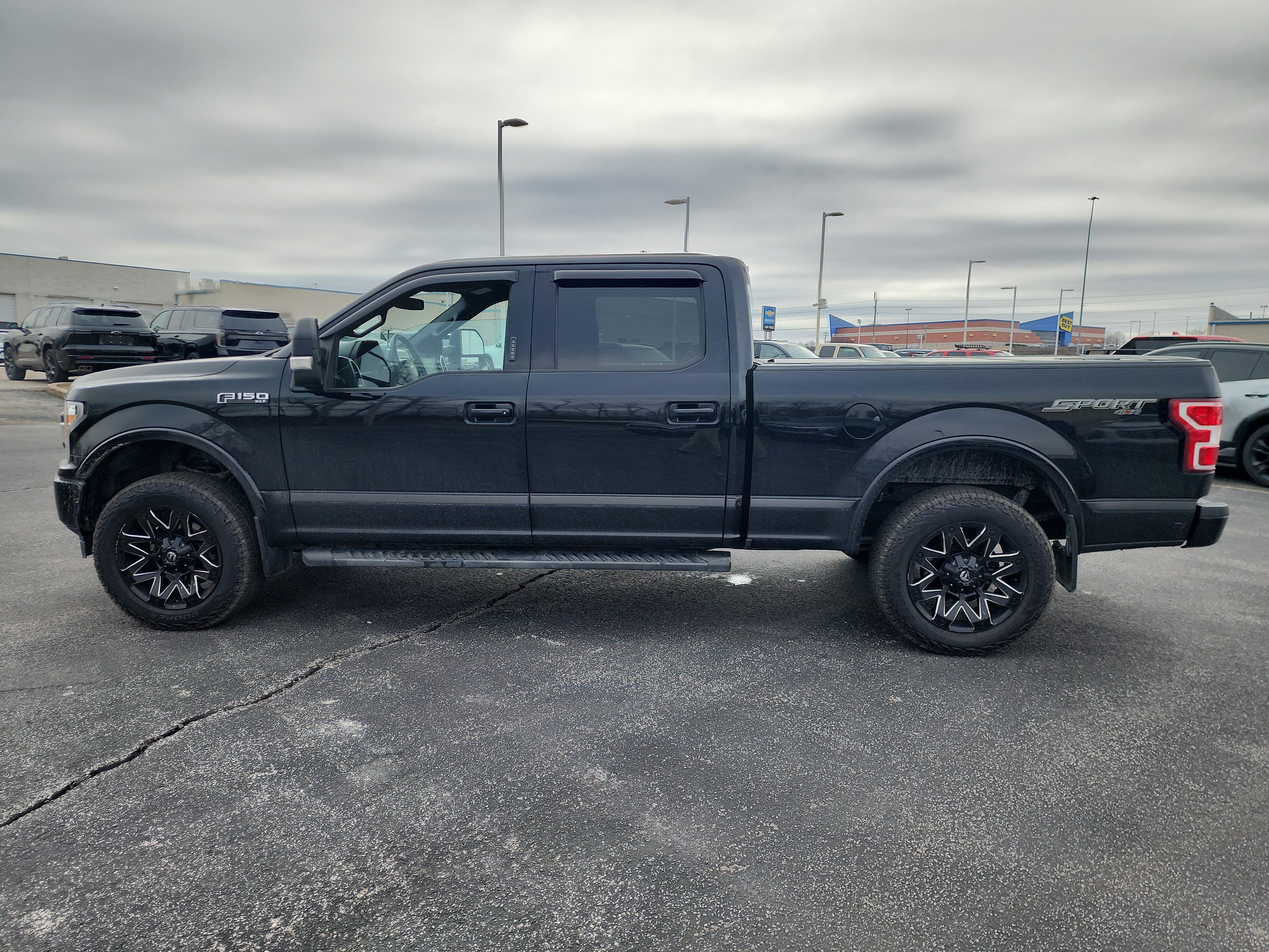 Used 2018 Ford F150 XLT w/ Equipment Group 302A Luxury image 6