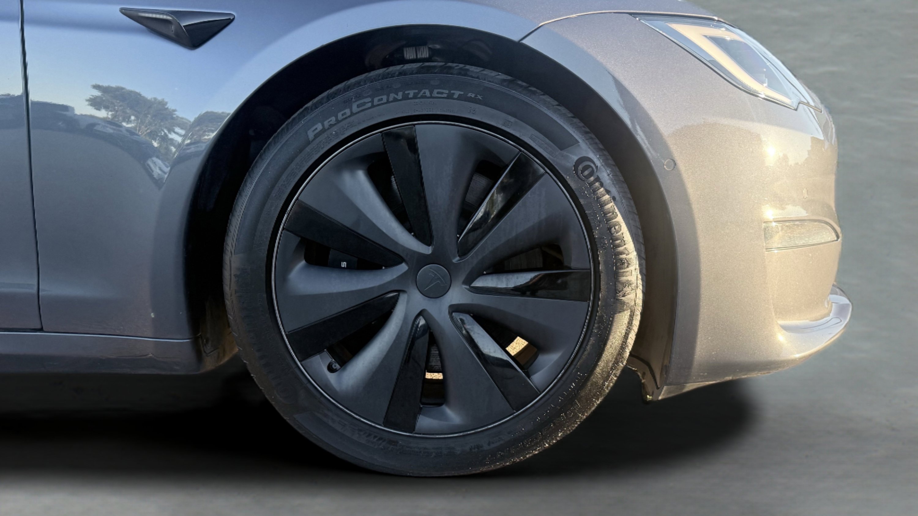 Used 2023 Tesla Model S image 10