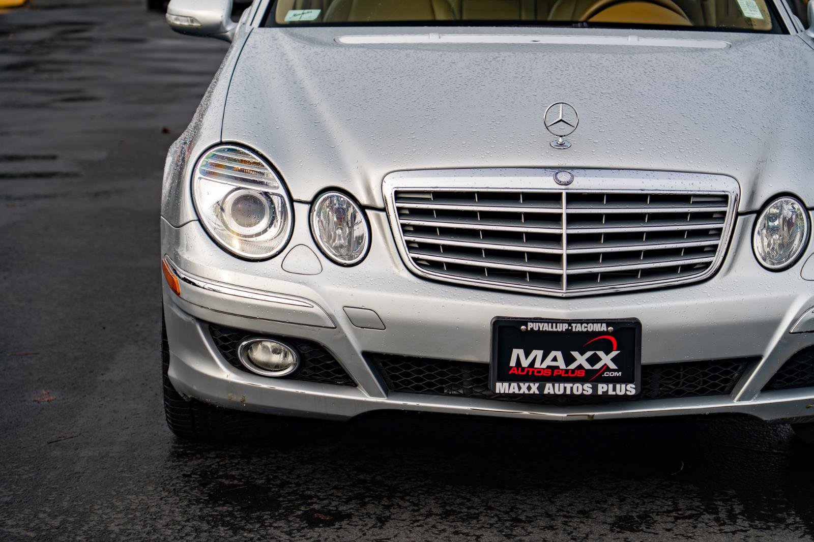 Used 2008 Mercedes-Benz E 350 4MATIC Sedan image 5