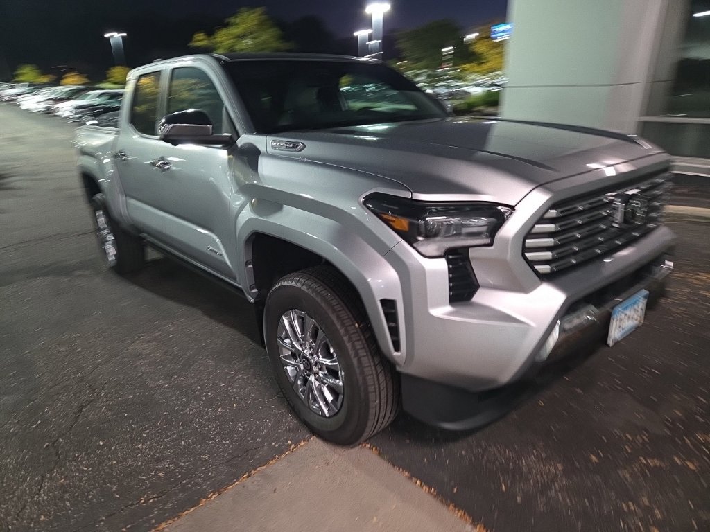 Used 2026 Toyota Tacoma Limited w/ Tow Tech Package AWD/4WD image 25
