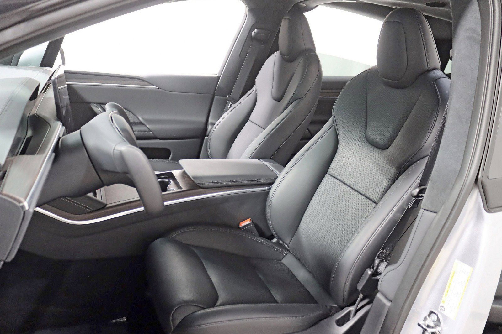 Used 2025 Tesla Model X image 31