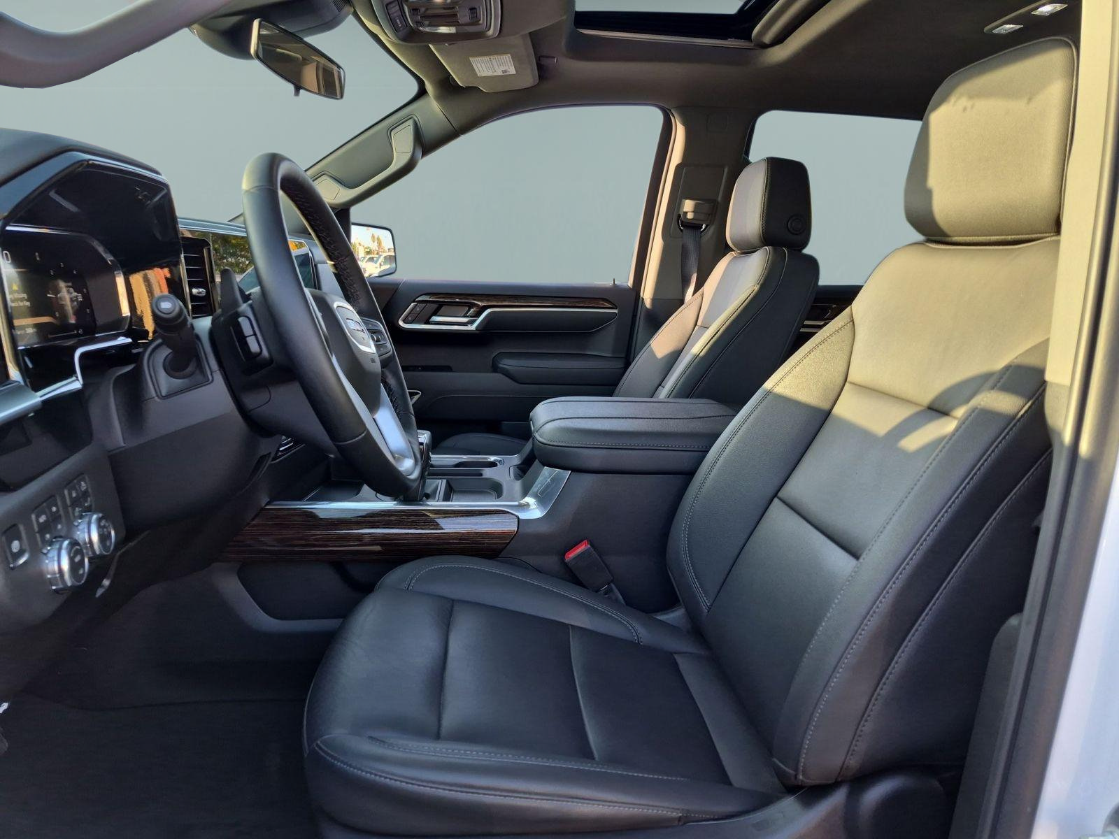 New 2026 GMC Sierra 1500 Elevation w/ Elevation Premium Package AWD/4WD image 18