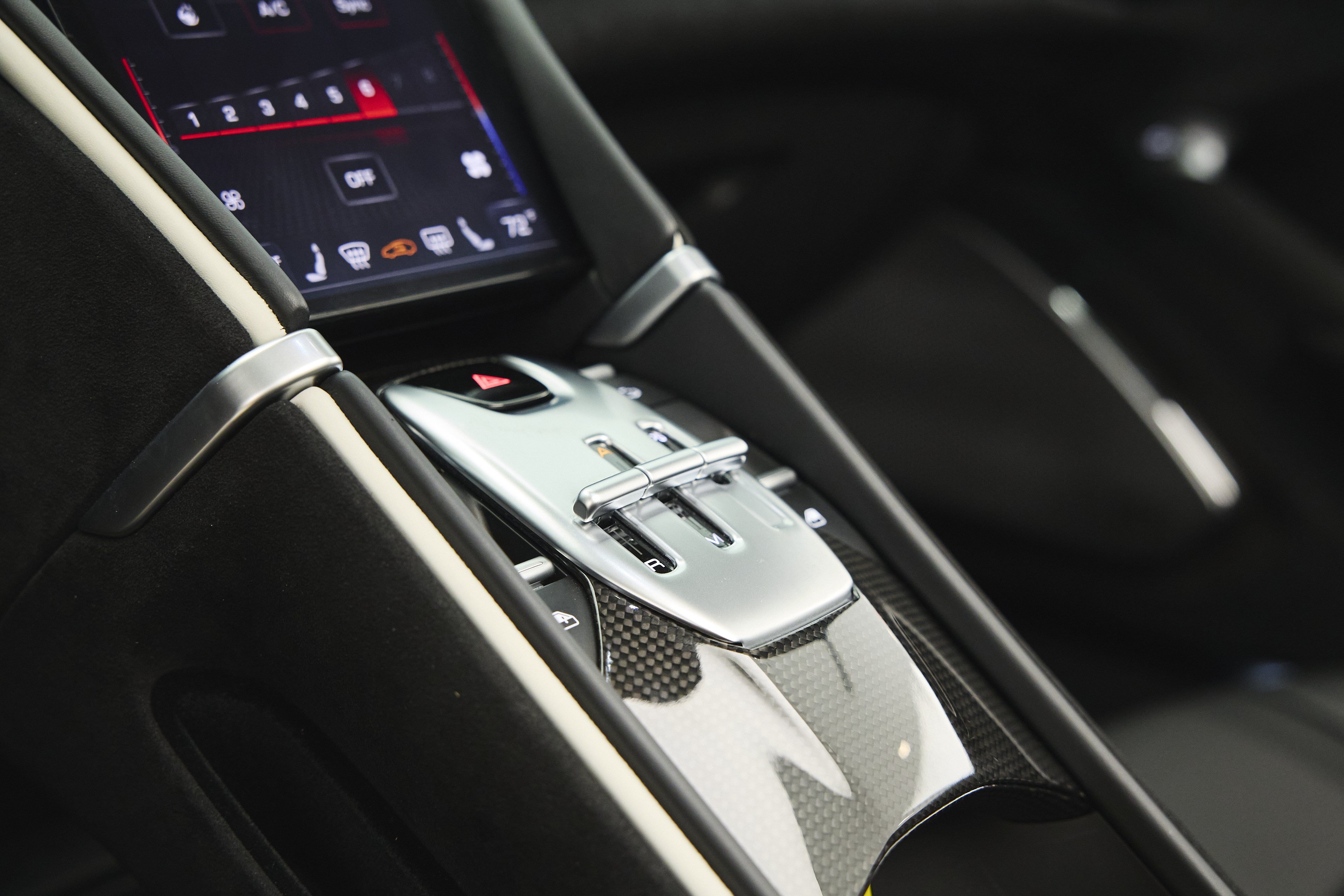 Used 2024 Ferrari Roma Spider RWD image 27