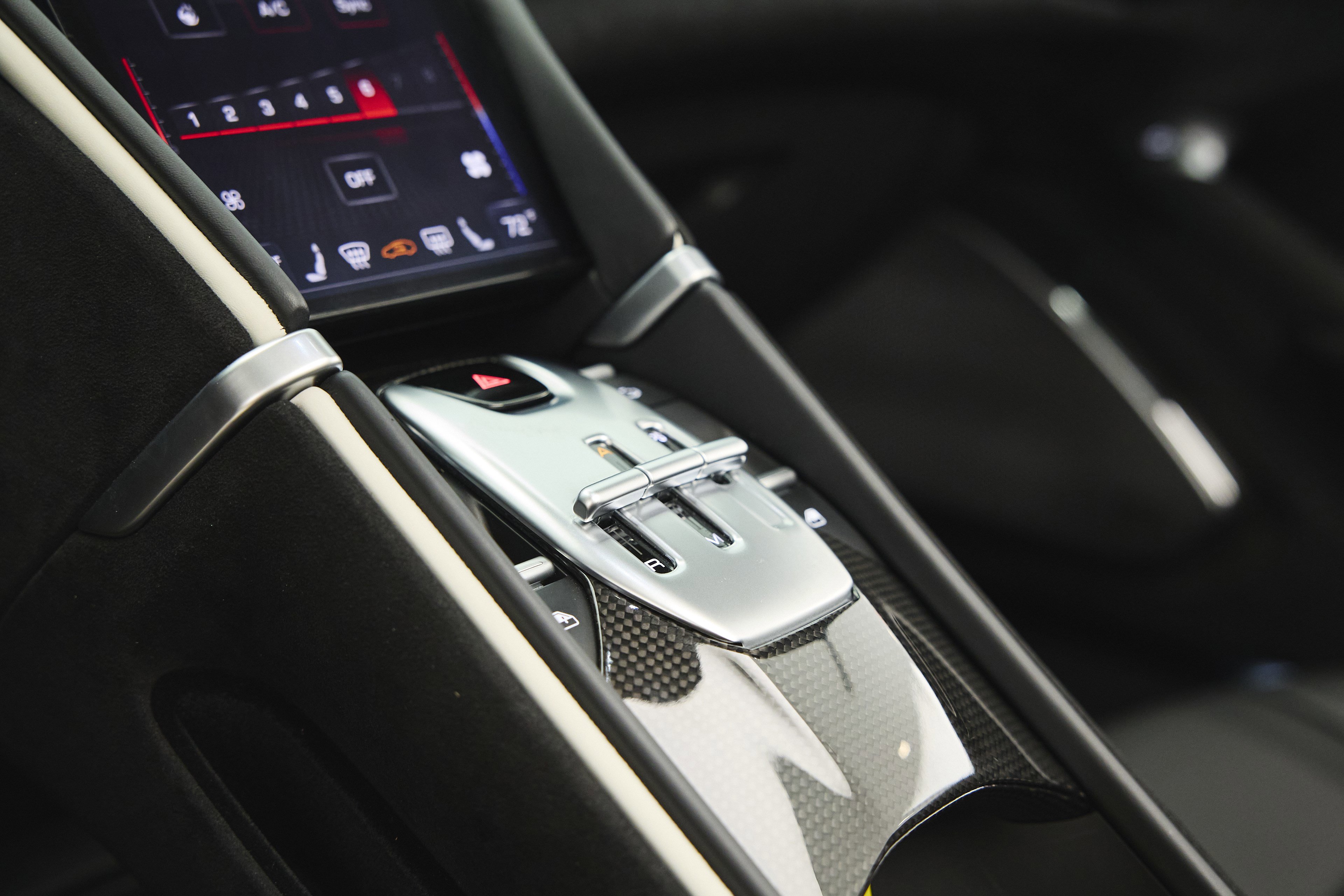 Used 2024 Ferrari Roma Spider RWD image 27