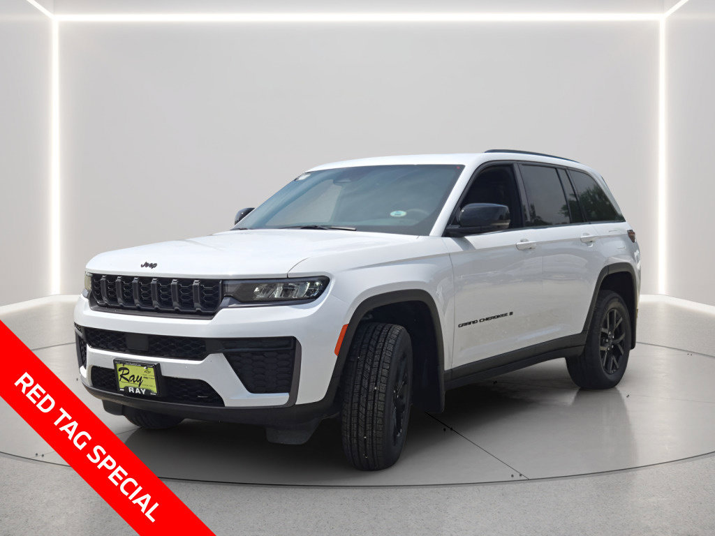 New 2026 Jeep Grand Cherokee Altitude AWD/4WD image 4