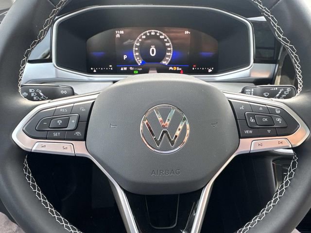 New 2025 Volkswagen Taos SE image 16
