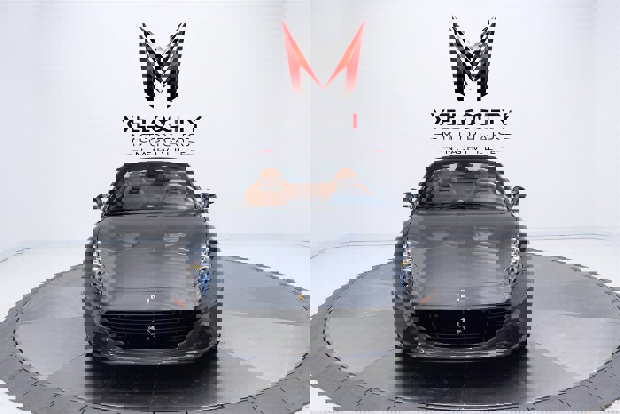 Used 2017 Ferrari California T image 16