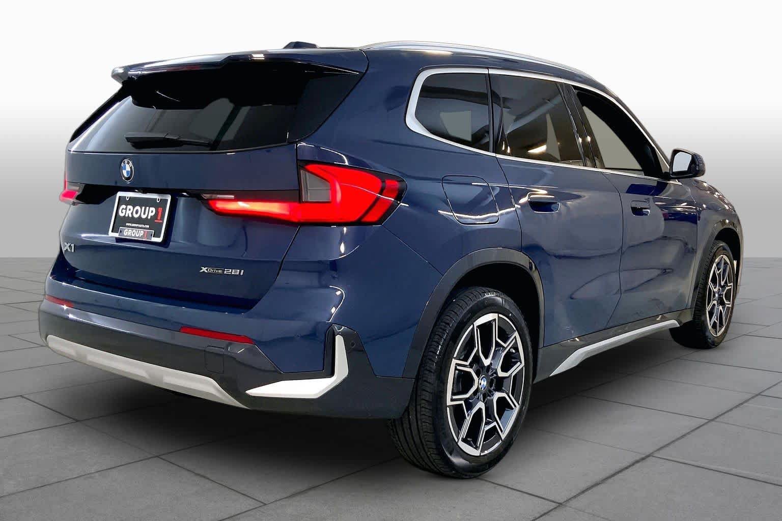 Used 2026 BMW X1 xDrive28i AWD/4WD image 12