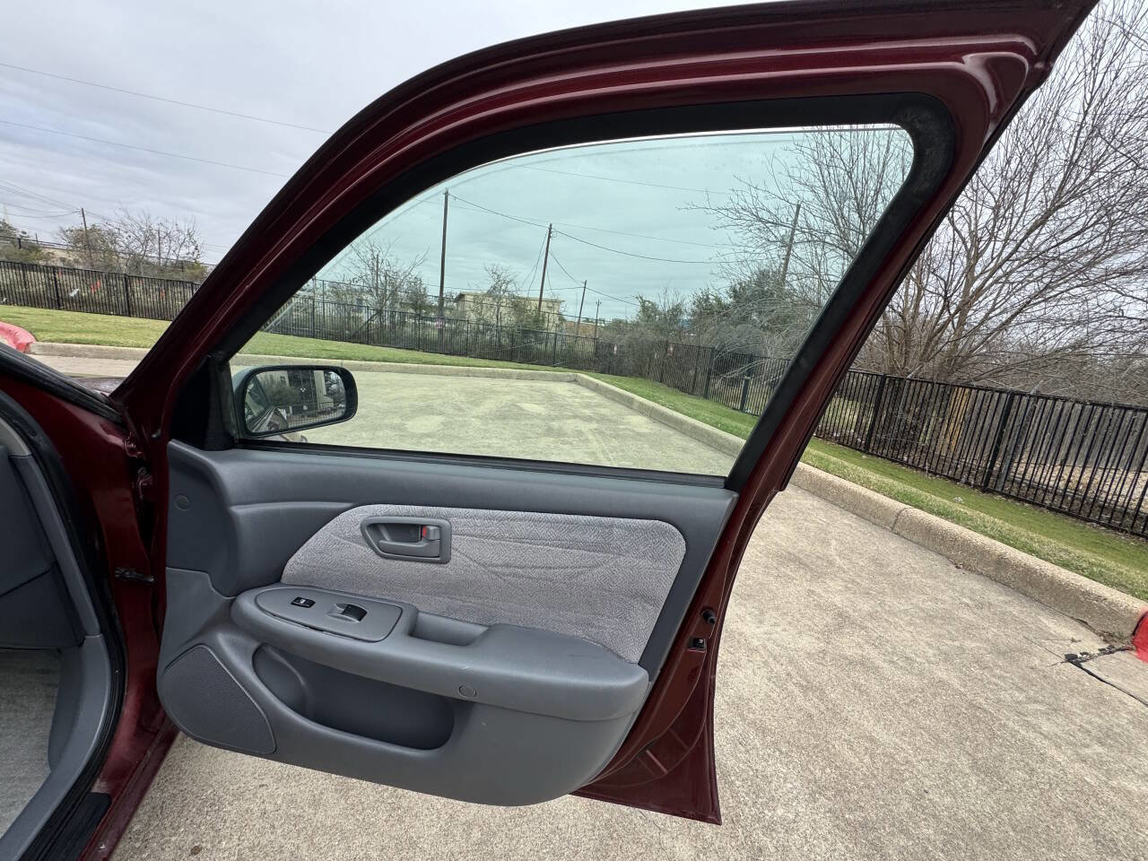 Used 2001 Toyota Camry CE FWD image 18