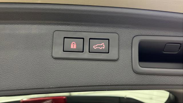 Used 2024 Subaru Forester Limited image 32