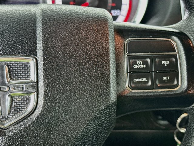 Used 2018 Dodge Grand Caravan SE w/ UConnect Hands-Free Group FWD image 12